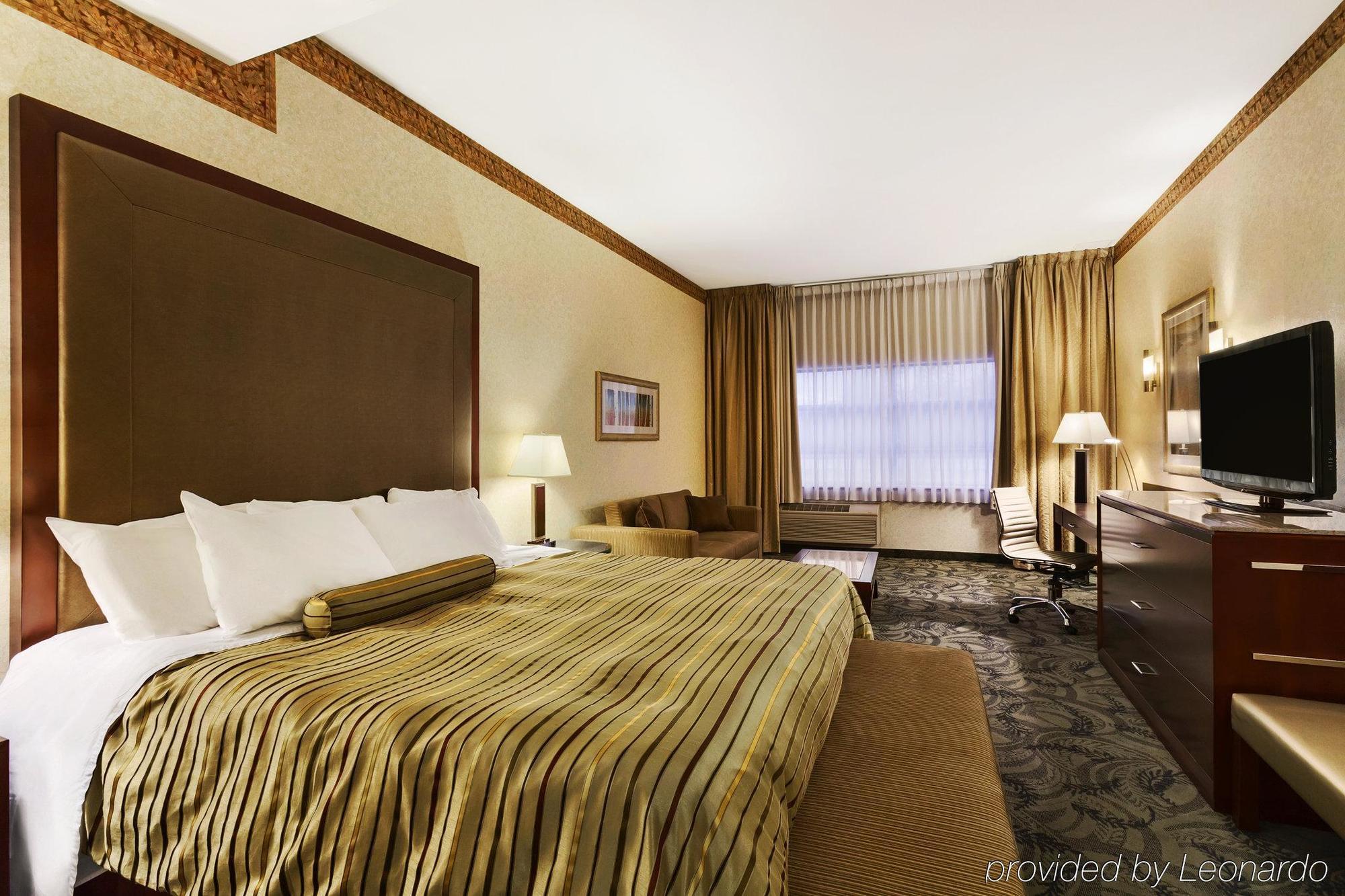 Poco Inn And Suites Hotel And Conference Center Port Coquitlam Eksteriør bilde