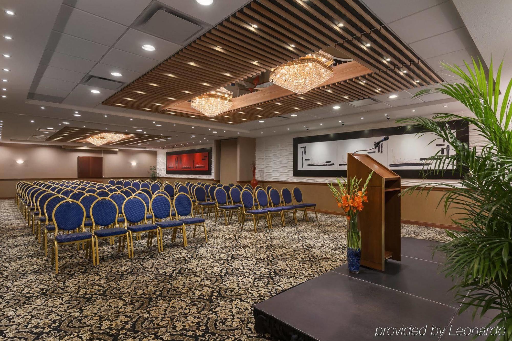 Poco Inn And Suites Hotel And Conference Center Port Coquitlam Eksteriør bilde
